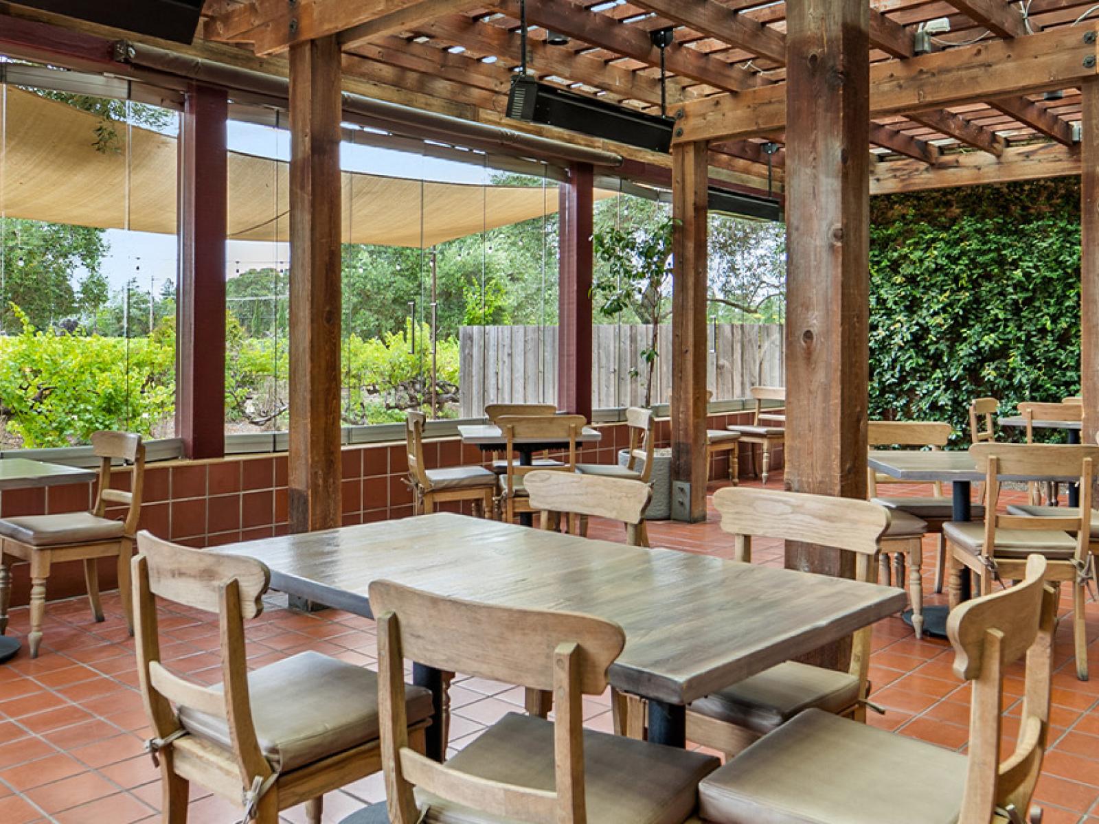 Vinarosa Resort & Spa Dining Area