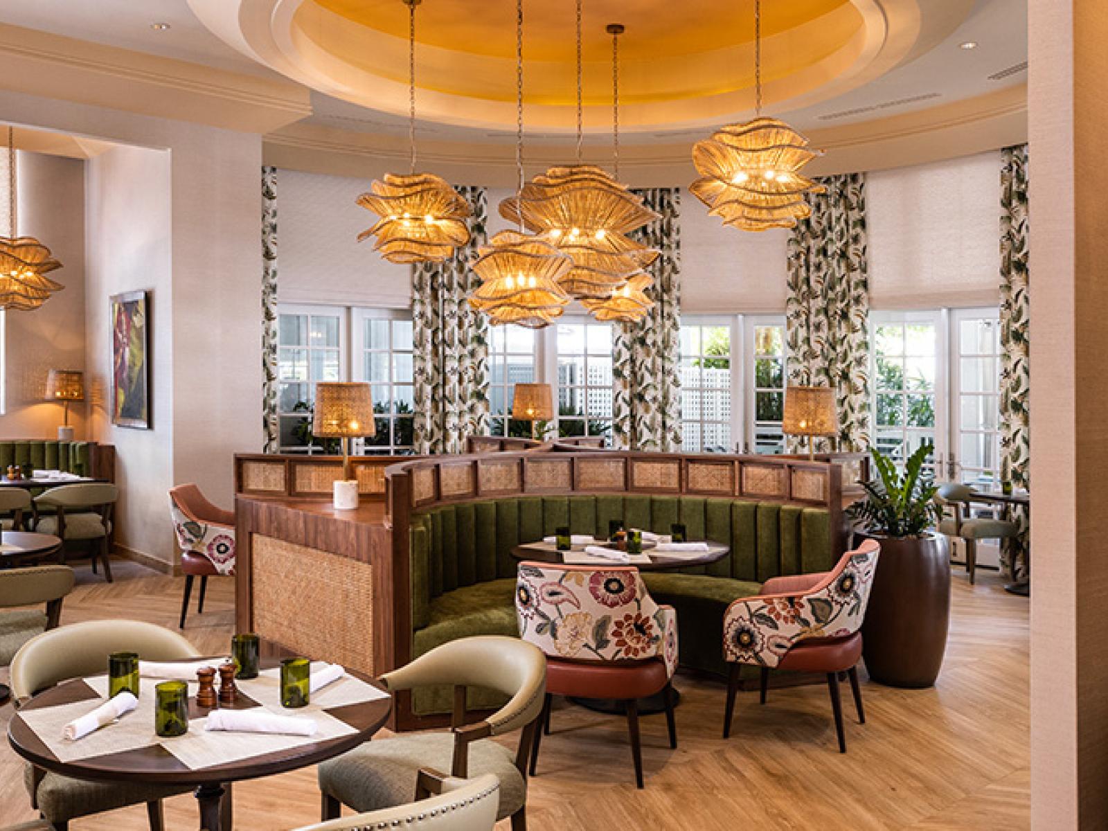 The Palms Hotel Essensia Restaurant