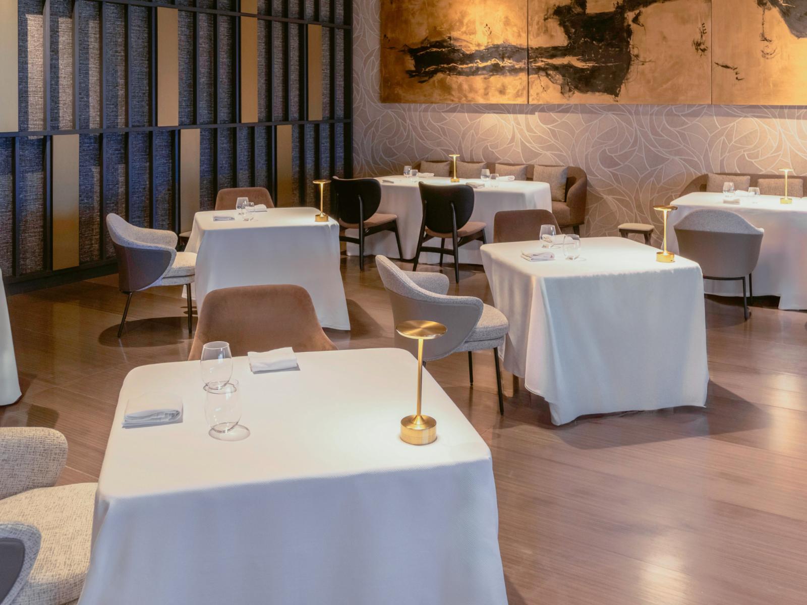 Grand Velas Riviera Maya Cocina Autor Michelin Restaurant Dining Area