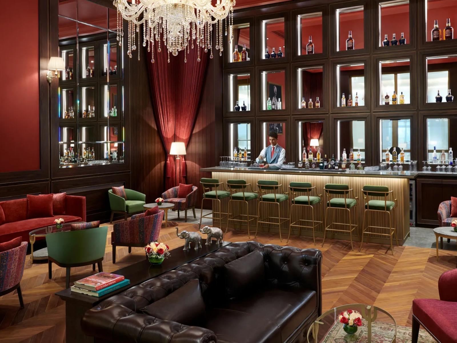 Library Bar | The Leela Bhartiya City