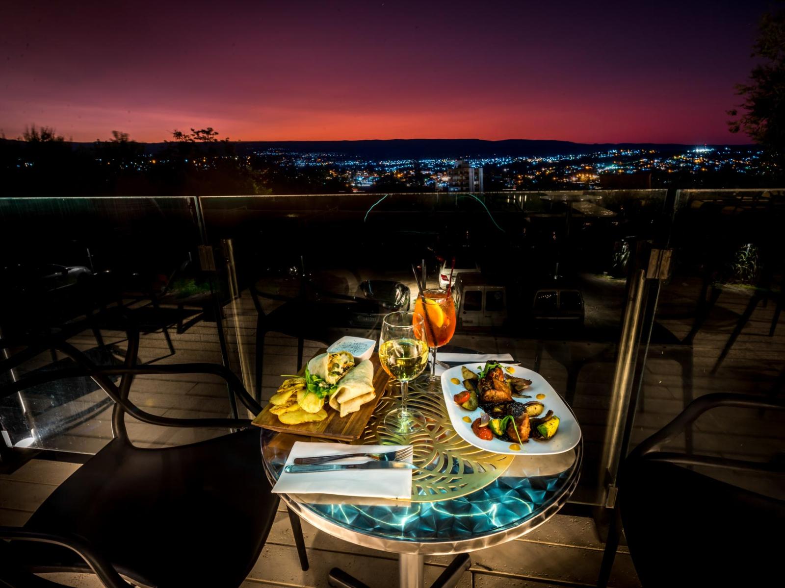 Pinares Panorama Suites Spa & Convention Center Dining