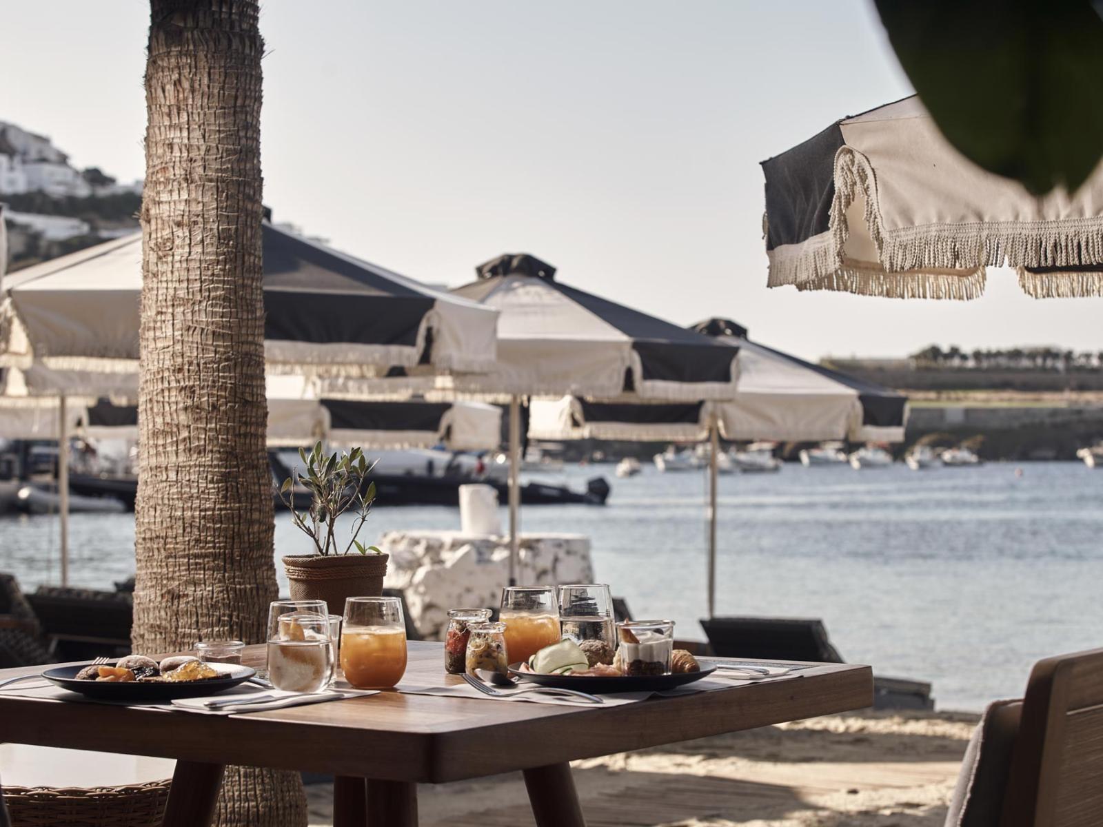 Mykonos Blanc Dining