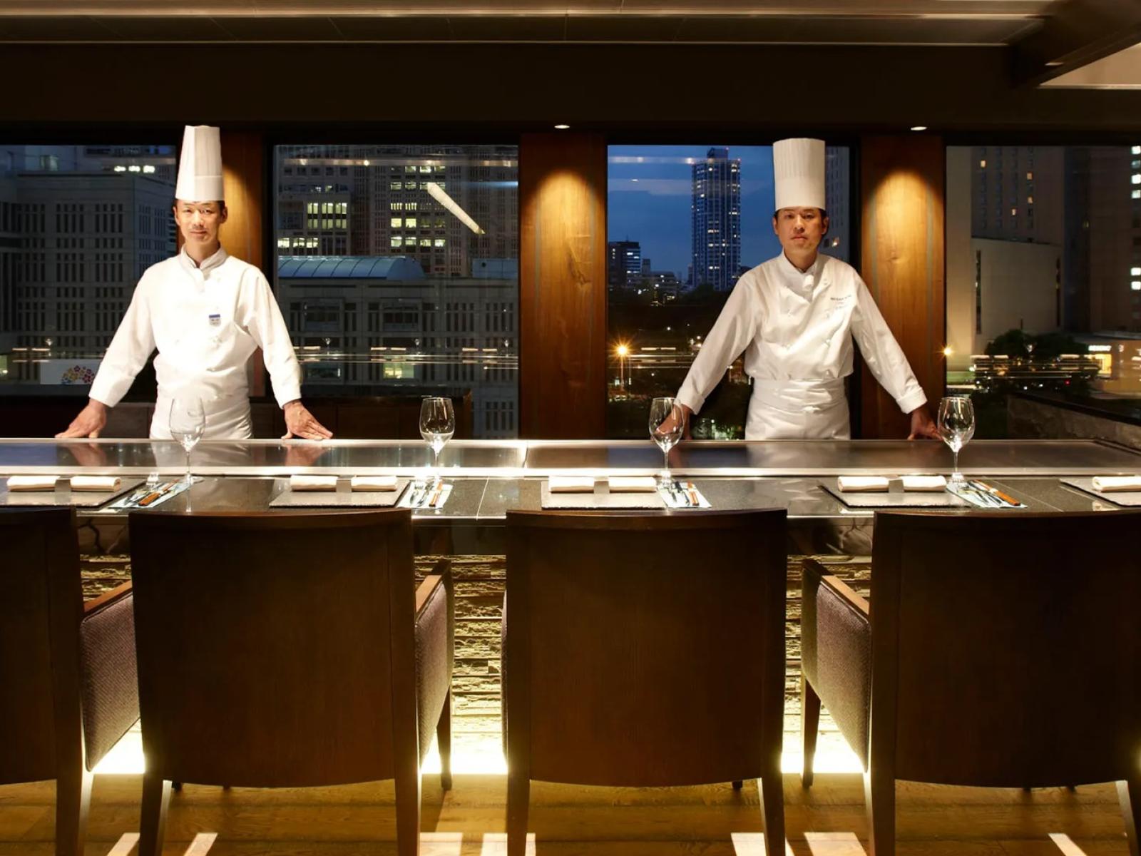 Teppan-yaki Yamanami restaurant | Keio Plaza Hotel Tokyo