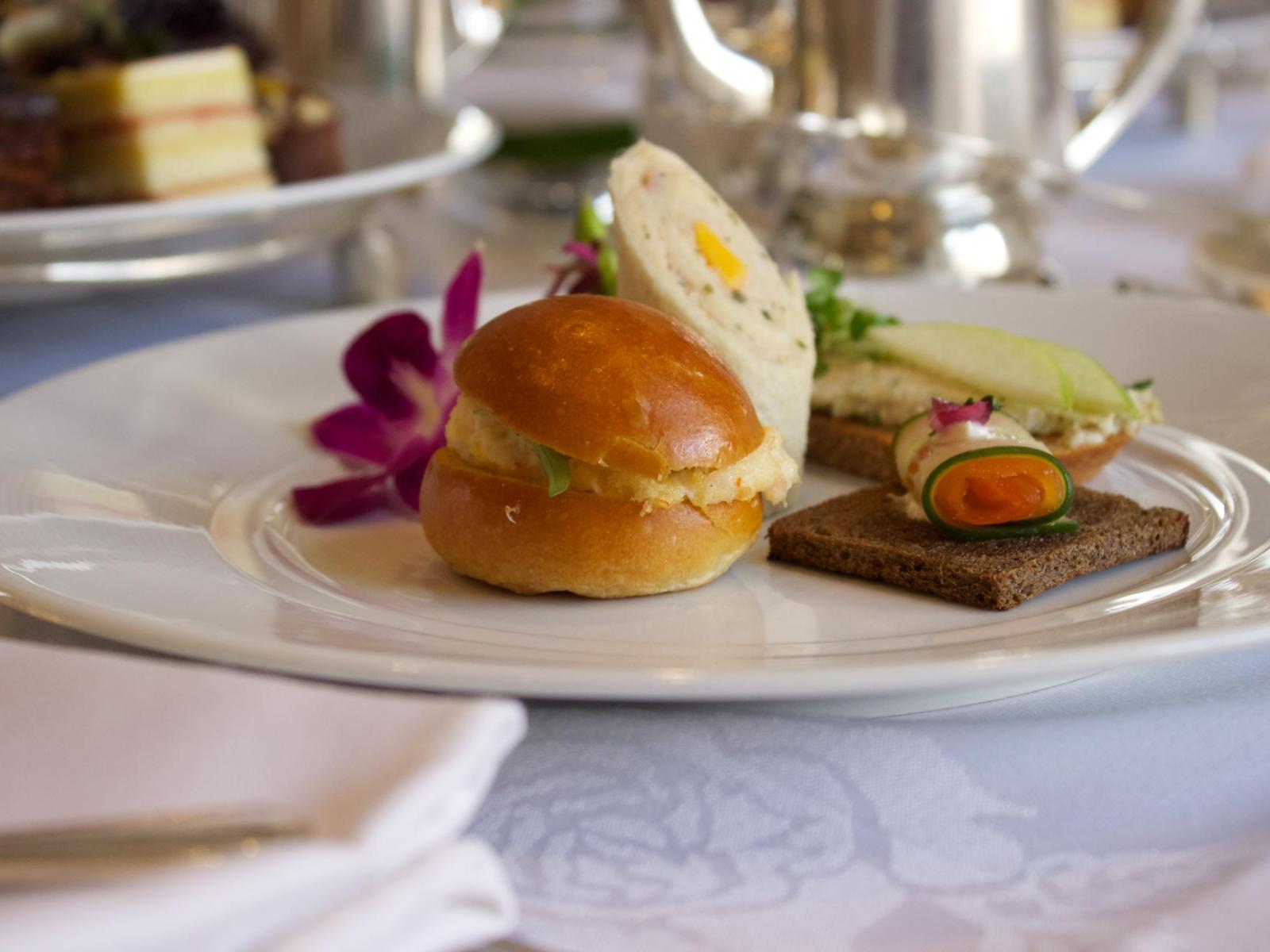 The Garden City Hotel Dining