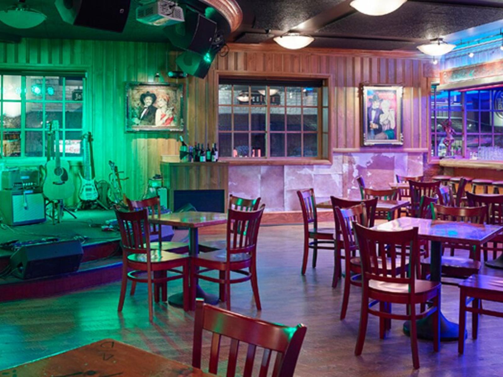 The Wort Hotel The Silver Dollar Bar and Grill