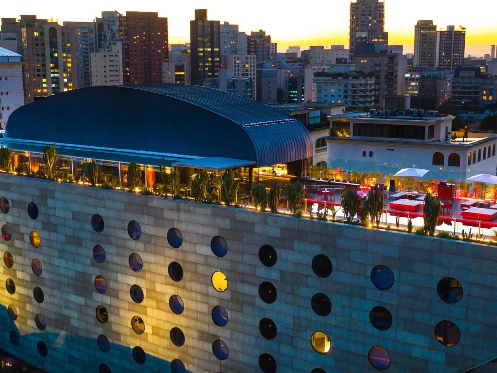 Hotel Unique | Sky Rooftop Restaurant and Bar