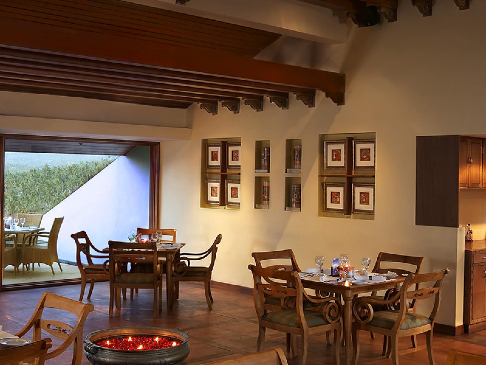 The Leela Kovalam, A Raviz Hotel Dining