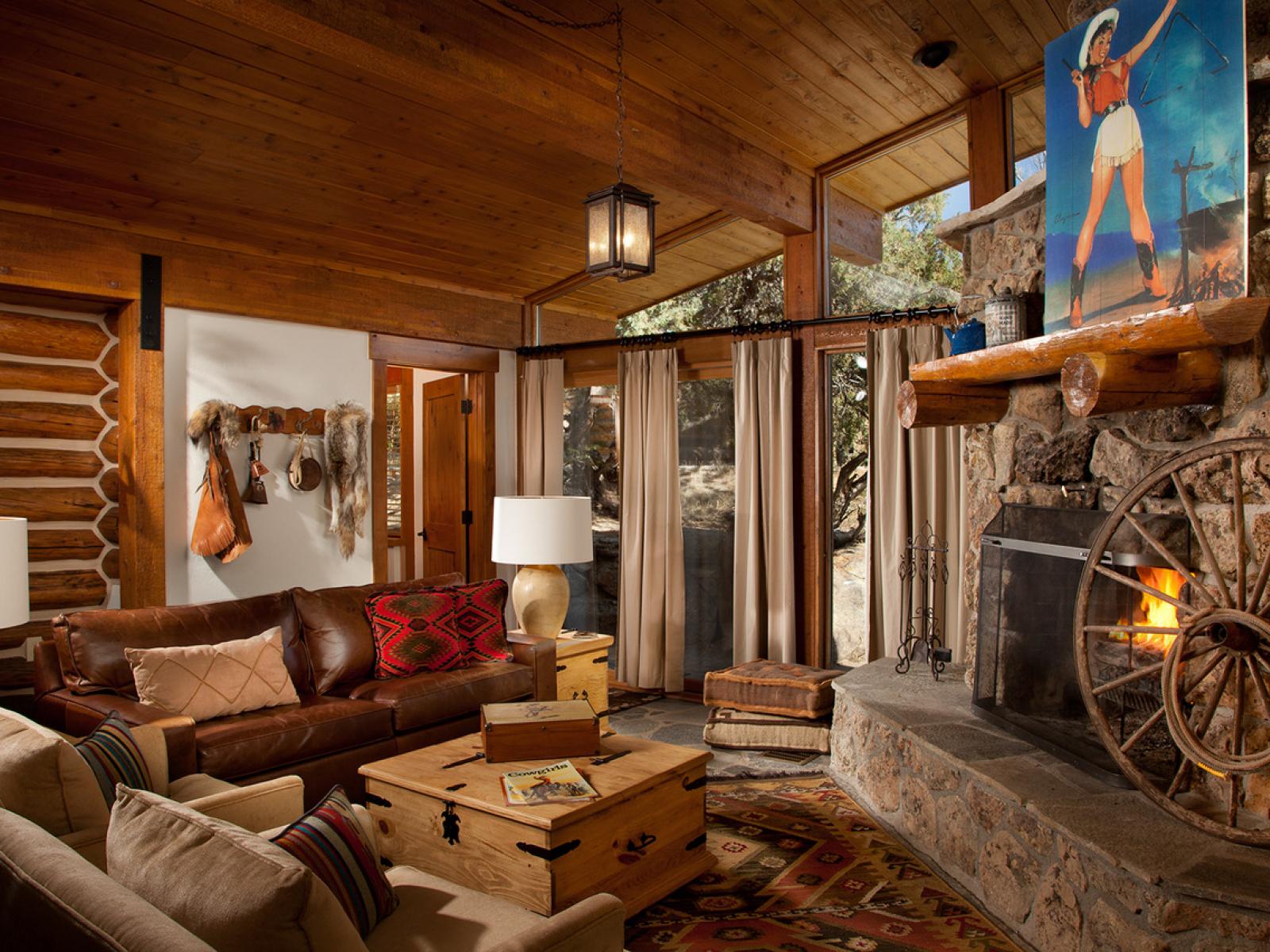 Jo's Cowgirl Cabin Residence