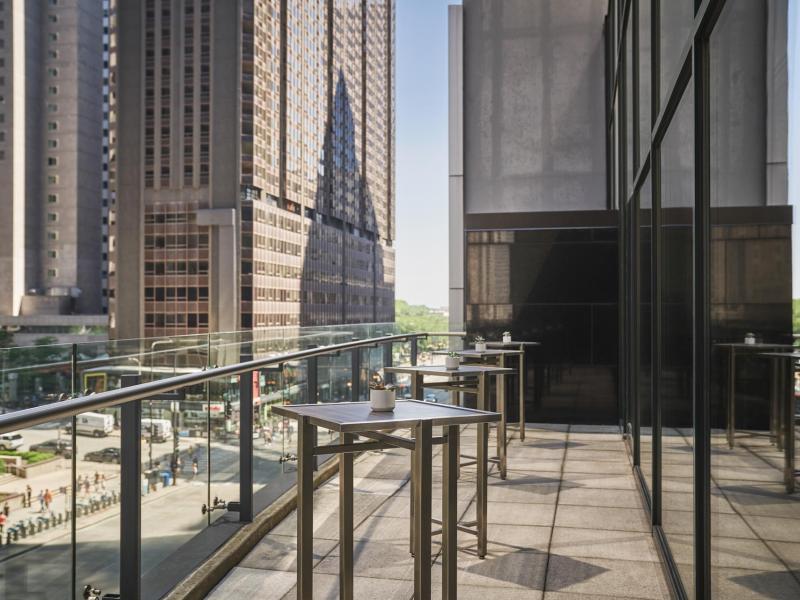 Pendry Chicago Balcony Terrace