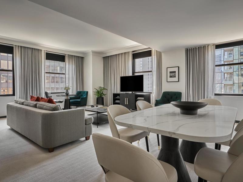 Pendry Chicago Suite