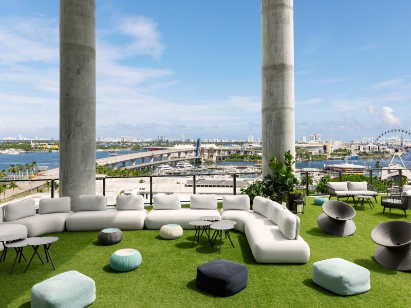 green lawn
