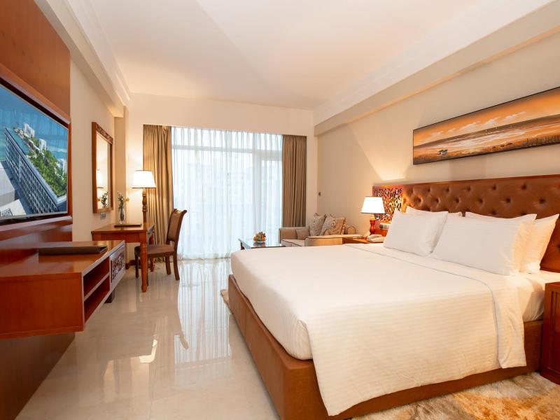 Deluxe Room with King Bed