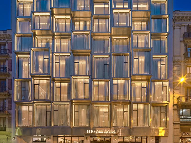 H10 Cubik upper facade 