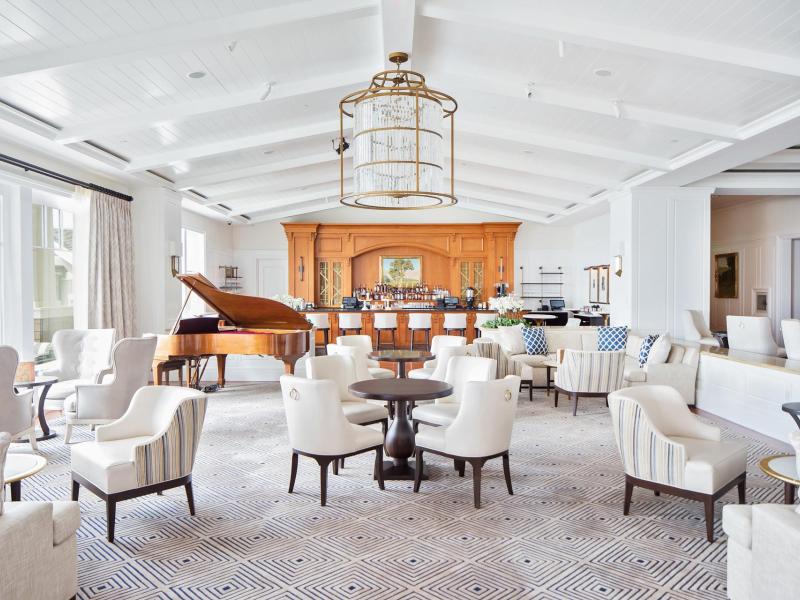 Lobby Lounge Piano and Bar Alcove