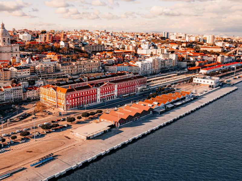 Aerial of Editory Riverside