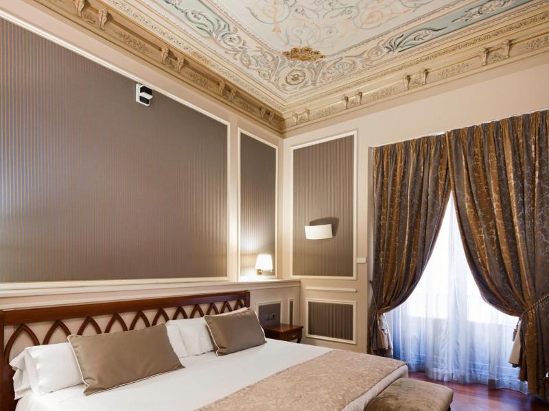 Julio Accommodations