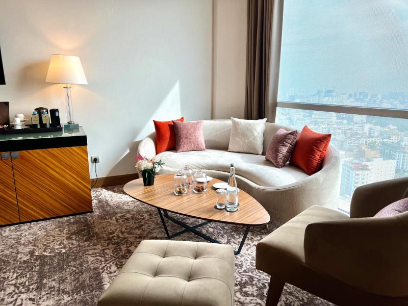 Guestroom living area