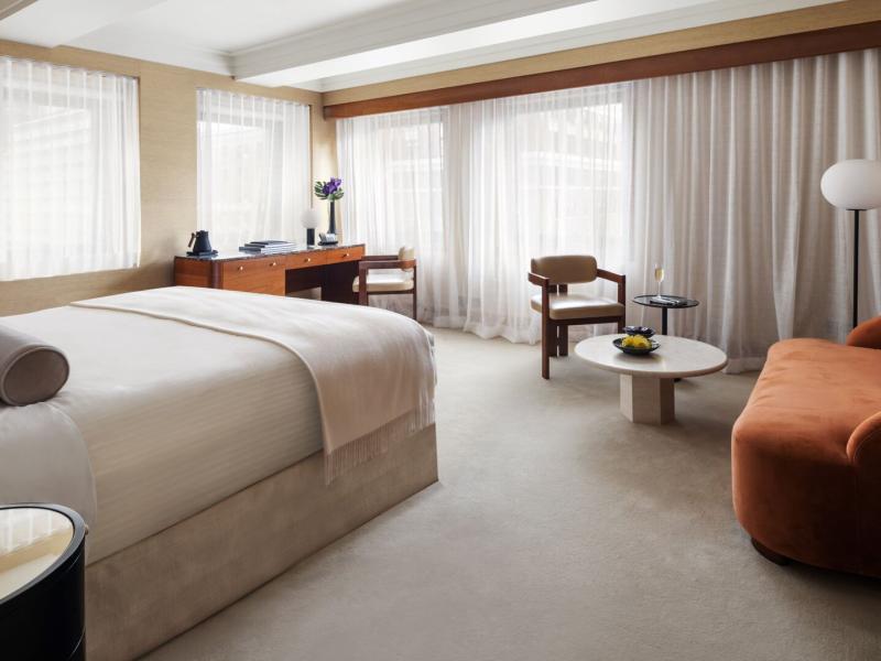 Deluxe Premier King Guest Room