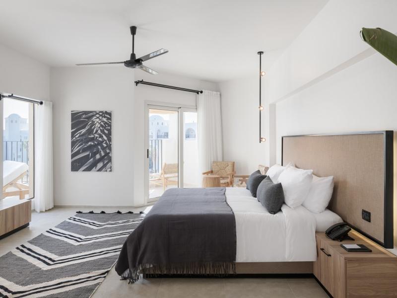 Serry Beach Resort Penthouse Suite Main Bedroom
