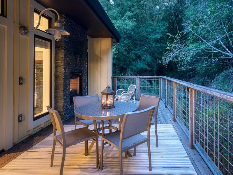 Barn One Bedroom Suite Patio