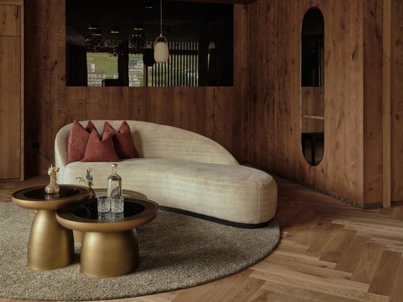 Top Adults Suite