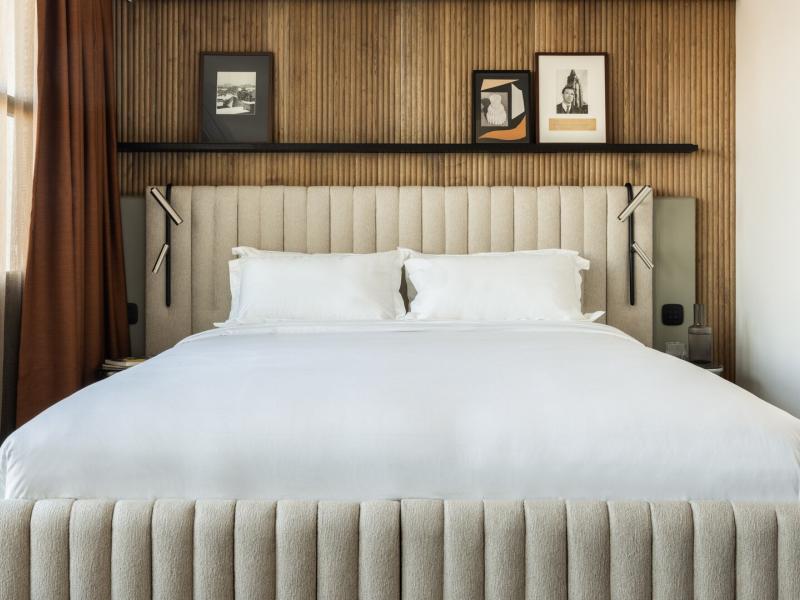 Signature Terrace Guest Room
