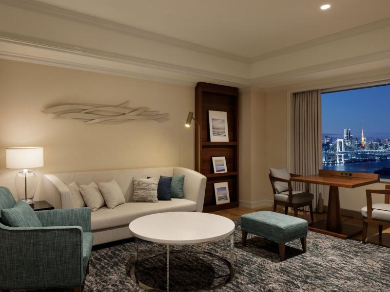 Deluxe Suite Living Area