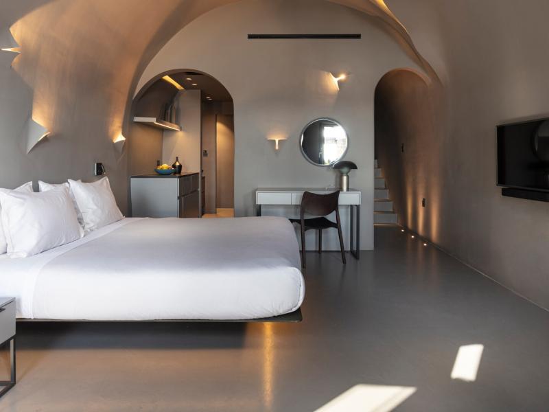 Solar Two Bedroom Villa with Heated Plunge Pools | Bedroom