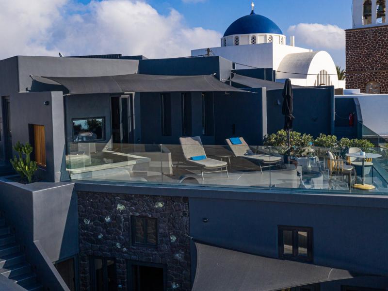 Solar Two Bedroom Villa with Heated Plunge Pools | Exterior