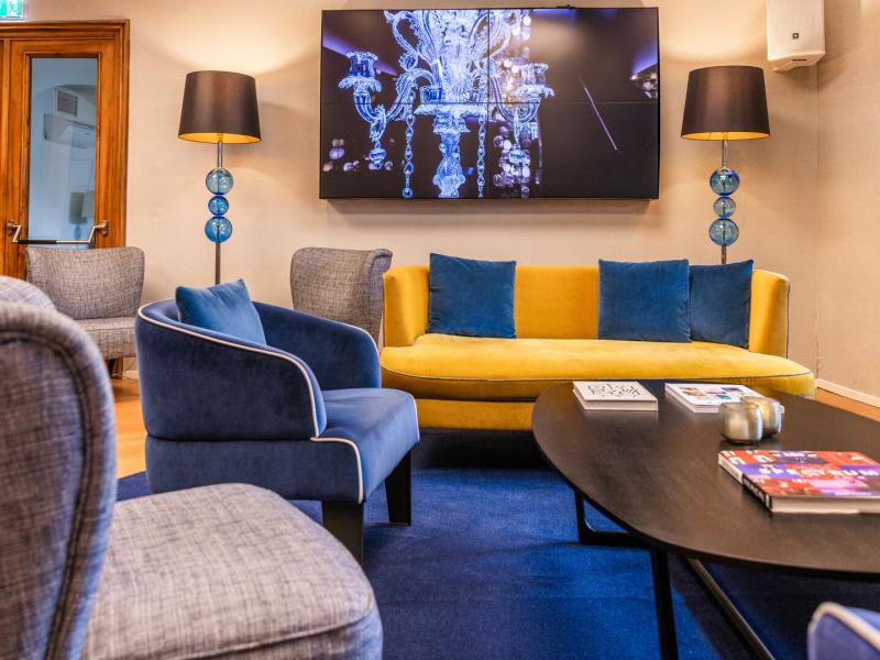 Lobby Lounge Area with Television