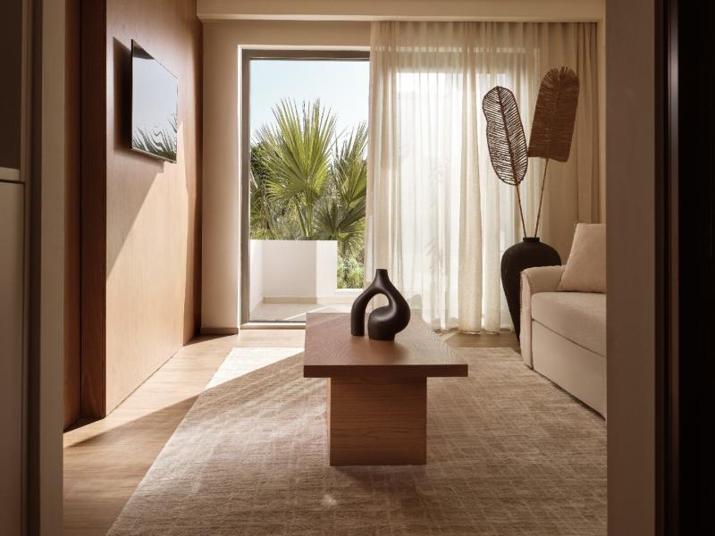 Junior Suite Livingroom