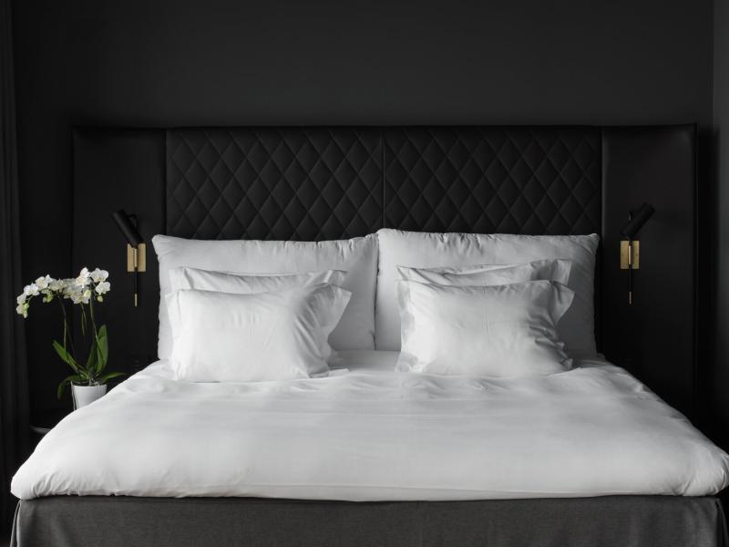 Guestroom or Suite Bed 