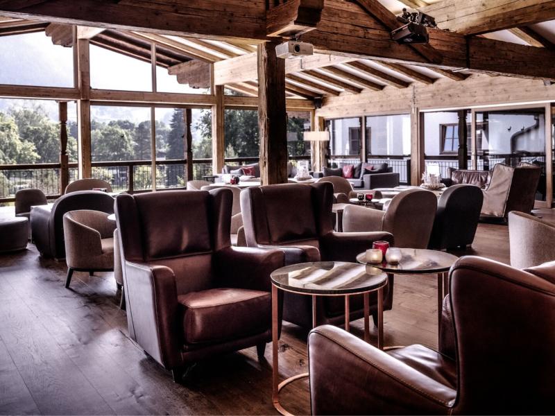 Kitz Lounge Overview