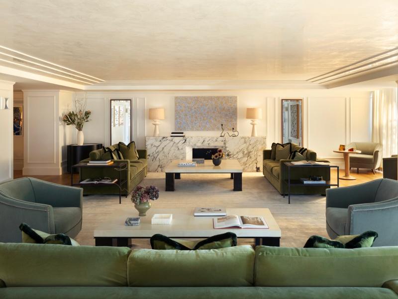 Alcova Lobby Lounge and Bar View to Fireplace