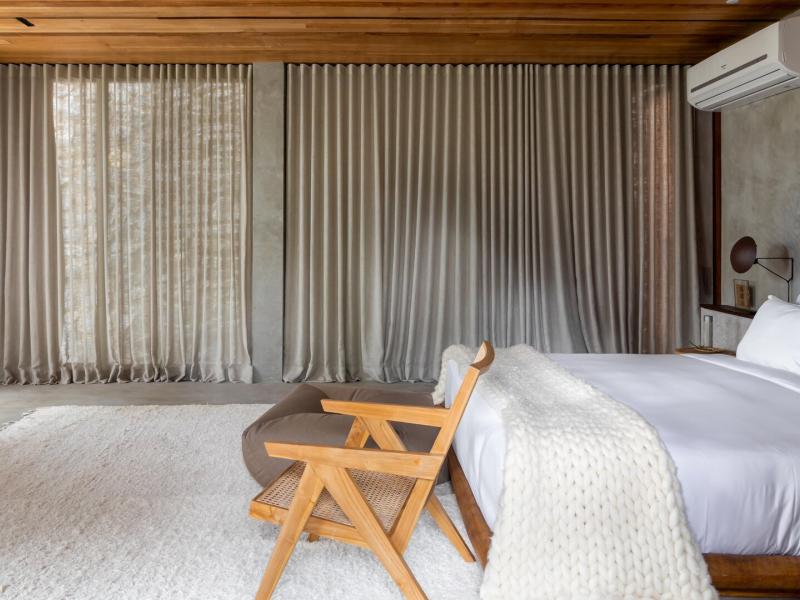 Rooftop Bungalow Bedroom Overview