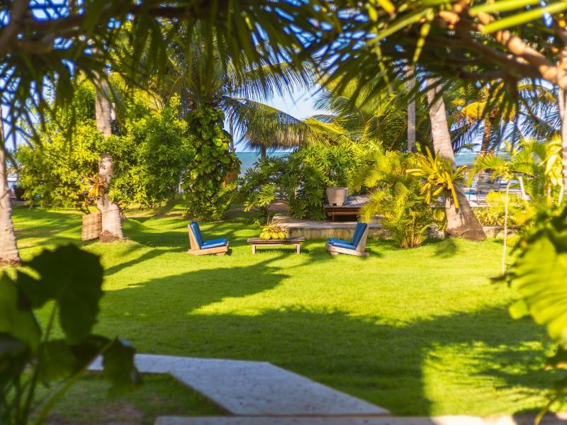 Garden by Pool
