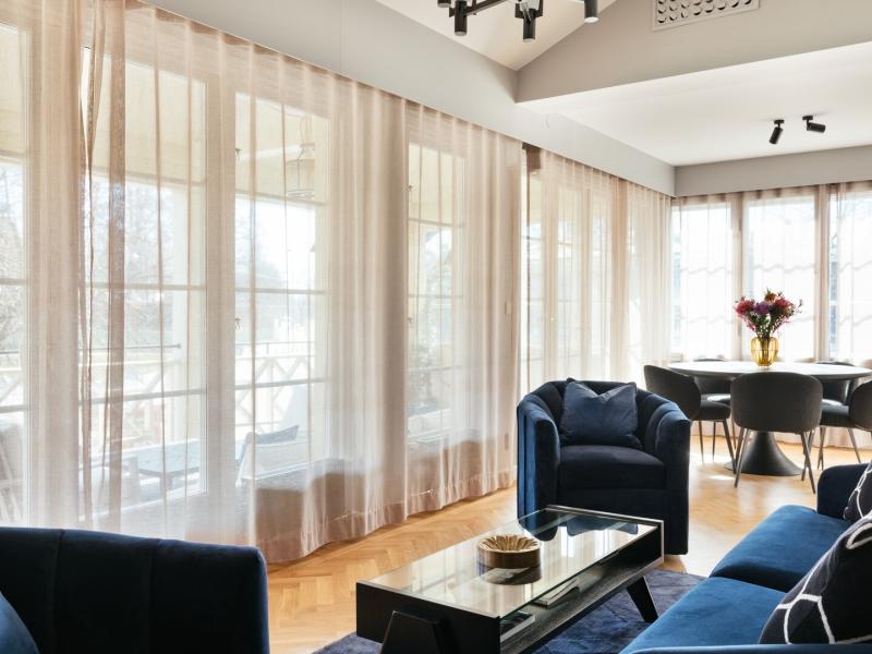 Veranda Suite Living Area