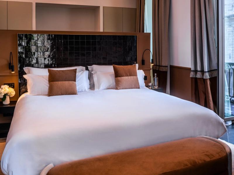 Junior Suite Bedroom