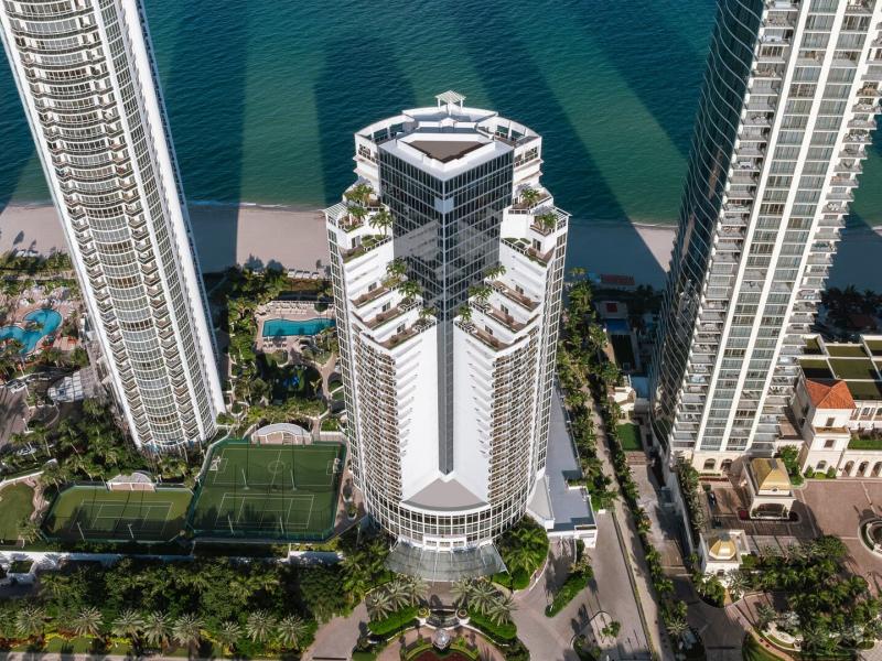 Trump International Beach Resort Miami view from above