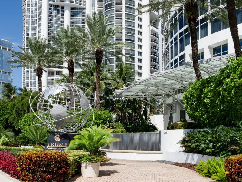 Entrance to Trump International Beach Resort Miami