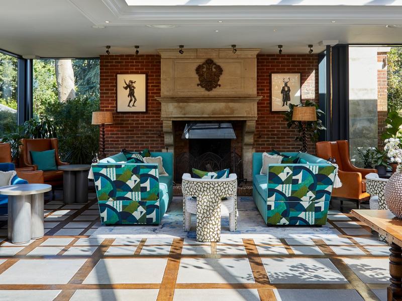 Reception seating