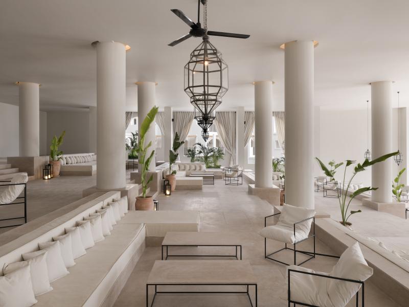 Serry Beach Resort | L.V.X. Collection | Preferred Hotels & Resorts