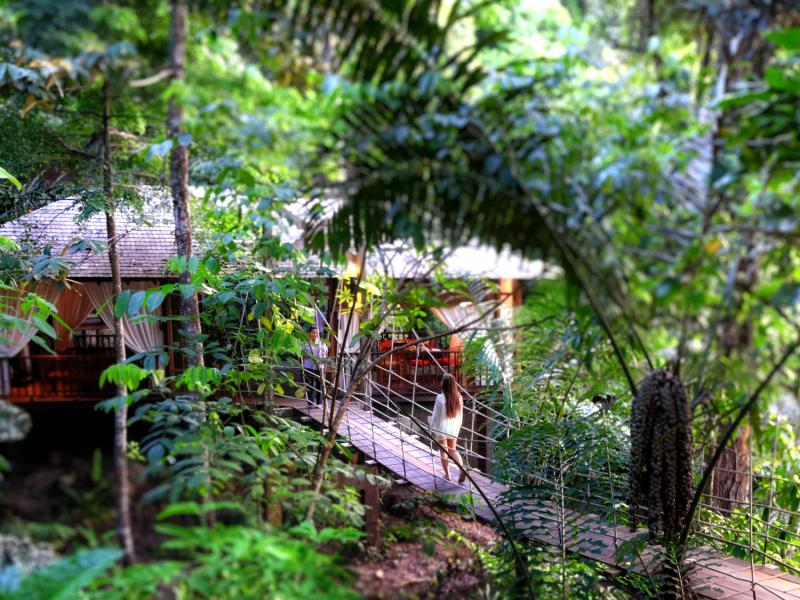 Bungaraya Island Resort Sky Bridge