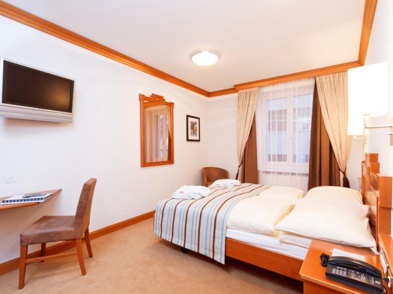 Double Standard Guest Accommodation