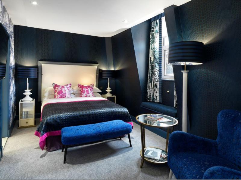 La Croix Midnight Room