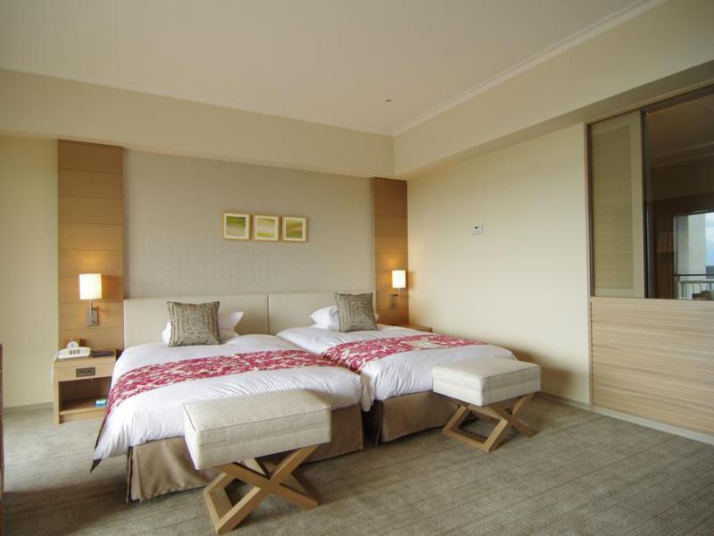 Double Beds Guest Room