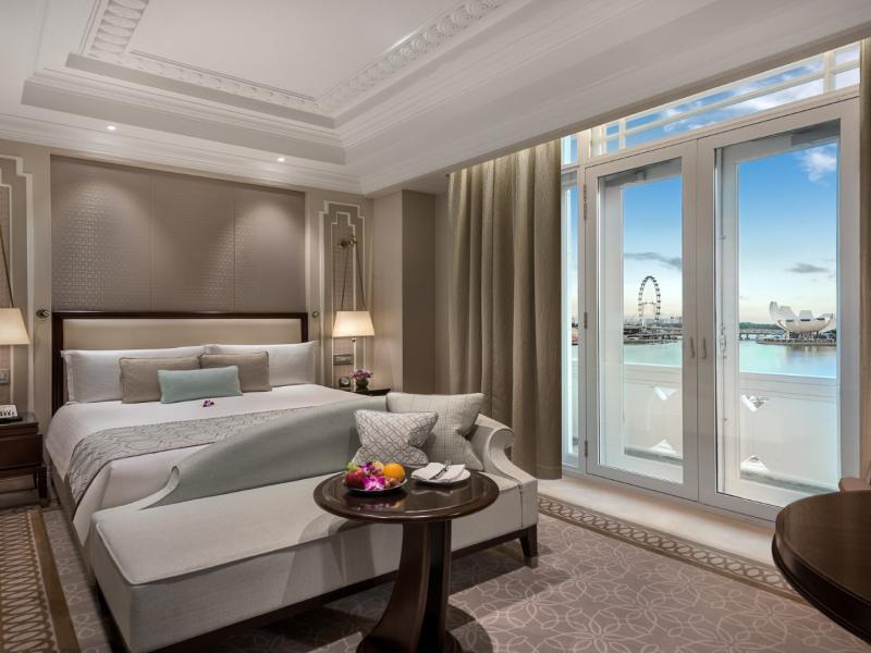 Premier Marina Bay View King Room