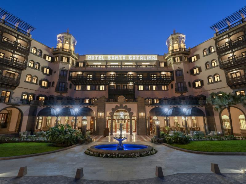 Santa Catalina Exterior