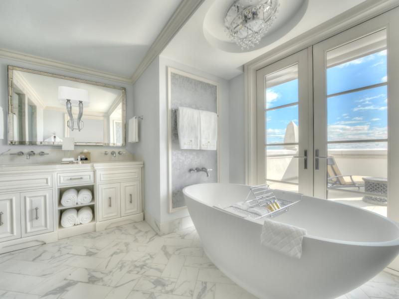Suite Bath
