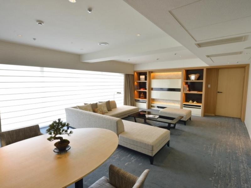 Guest Suite Living Area